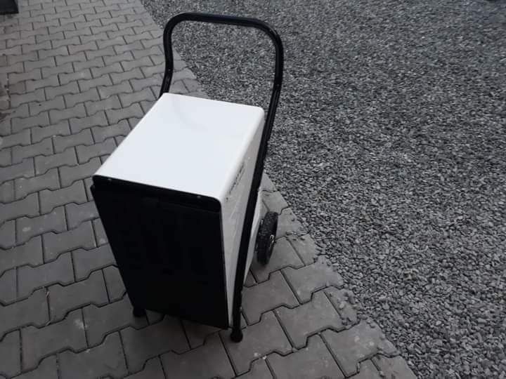 Inchiriem Scarificator beton masina spalat pardoseli pompa lavabila 4L