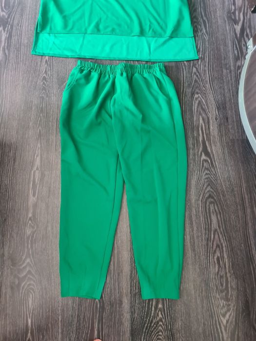 Compleu dama mar 40/42 ca nou la 80 lei Timișoara