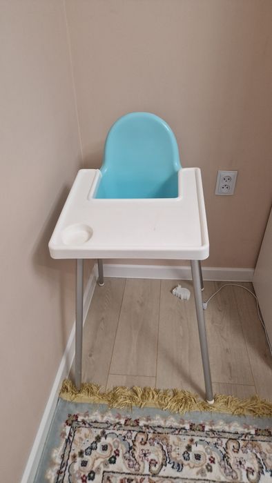 Продам детский столик