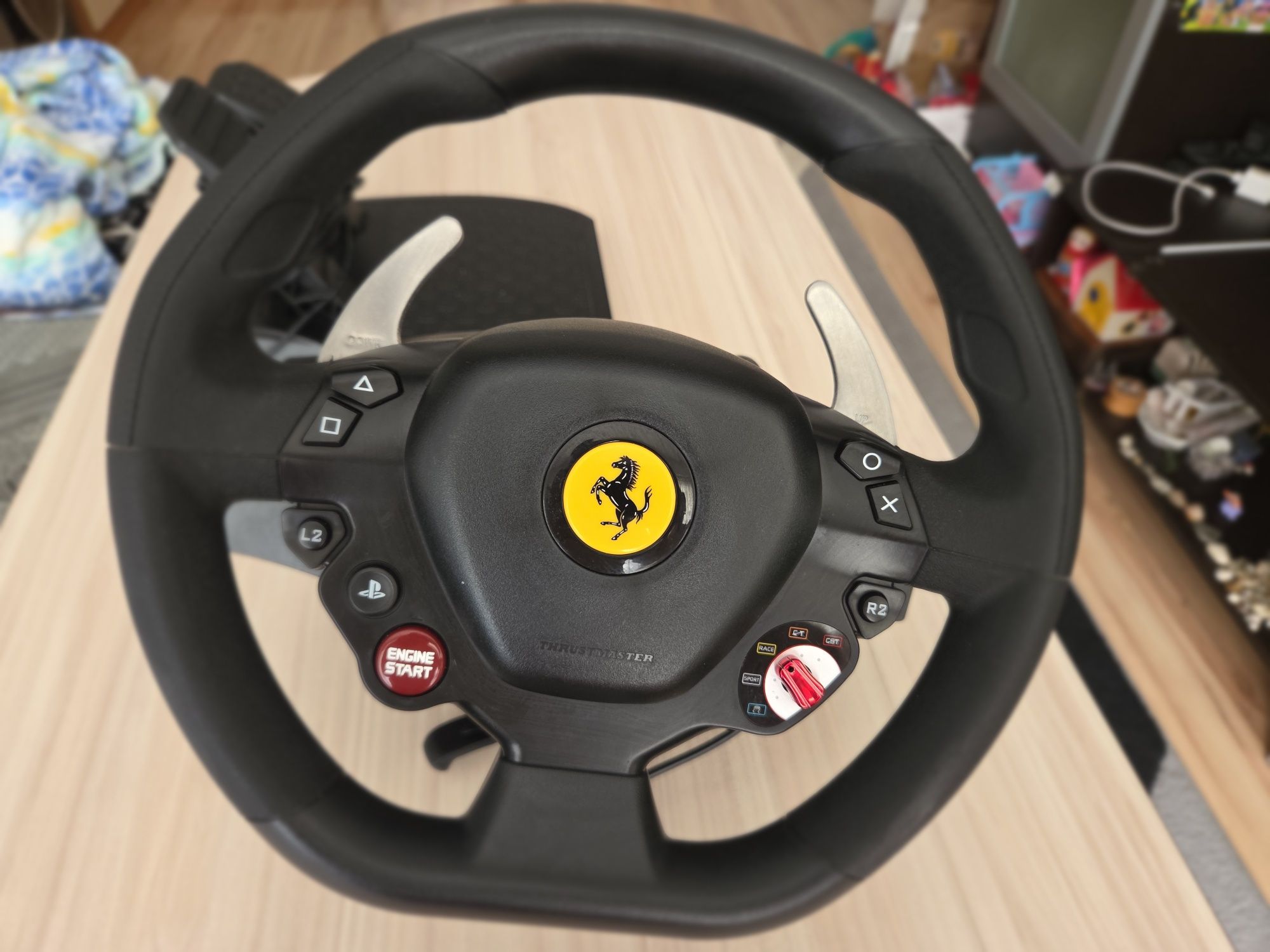 Волан с педали Thrustmaster - T80 Ferrari 488 PS5/PS4/PC