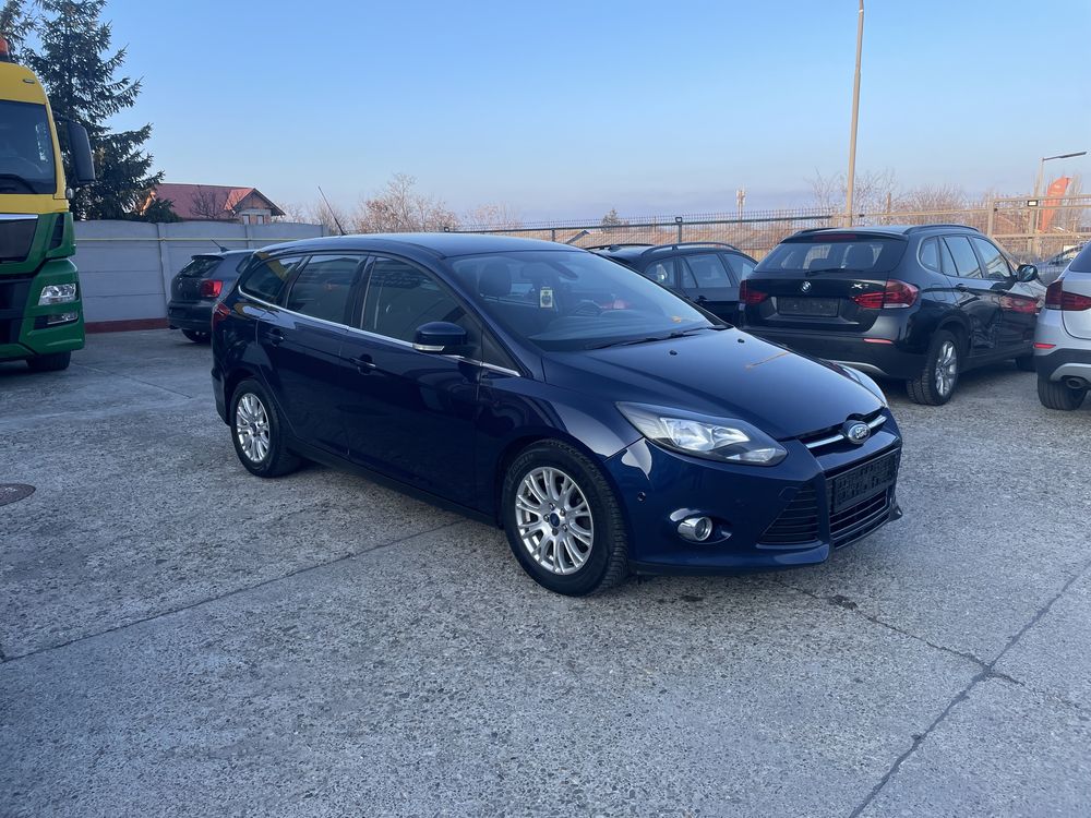 Ford Focus Mk3 2012 Titanium ^ Carte Service