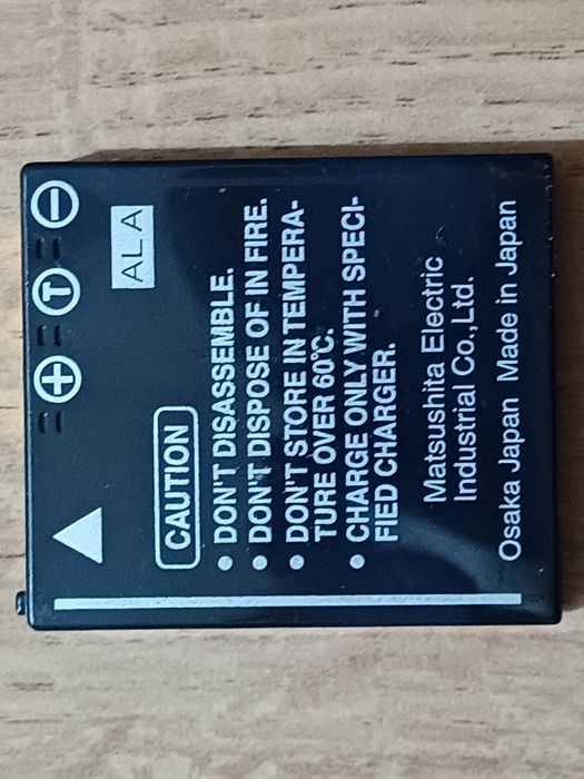 Baterie Panasonic Lumix CGA-3004E in stare buna
Este testata