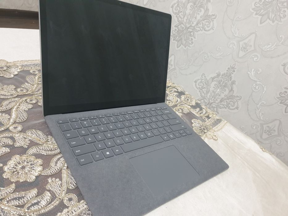 Microsoft surface laptop 3