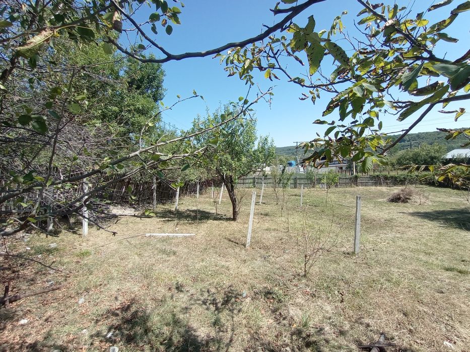 Casă batraneasca nelocuibilă