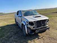 toyota hilux 3.0 d4d facelift navi на части тойота хайлукс автомат