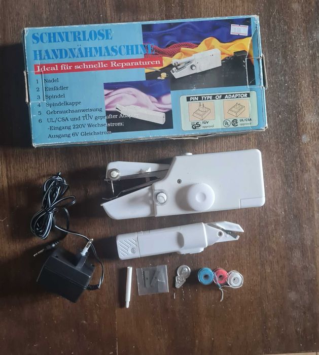 Mini masina de cusut