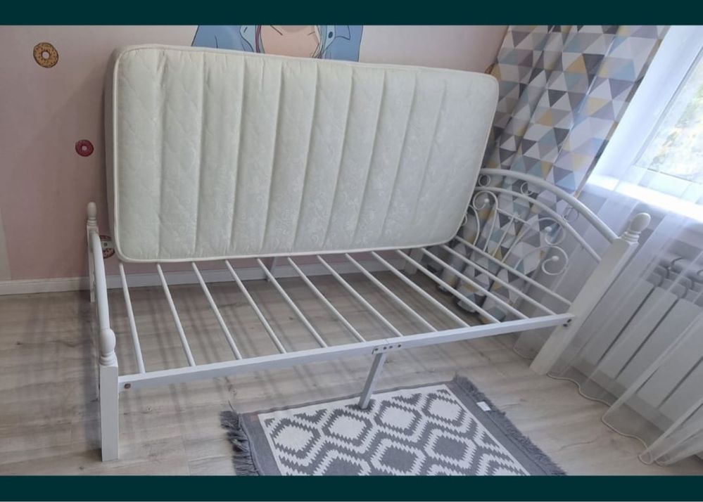Продам кровать подростковую