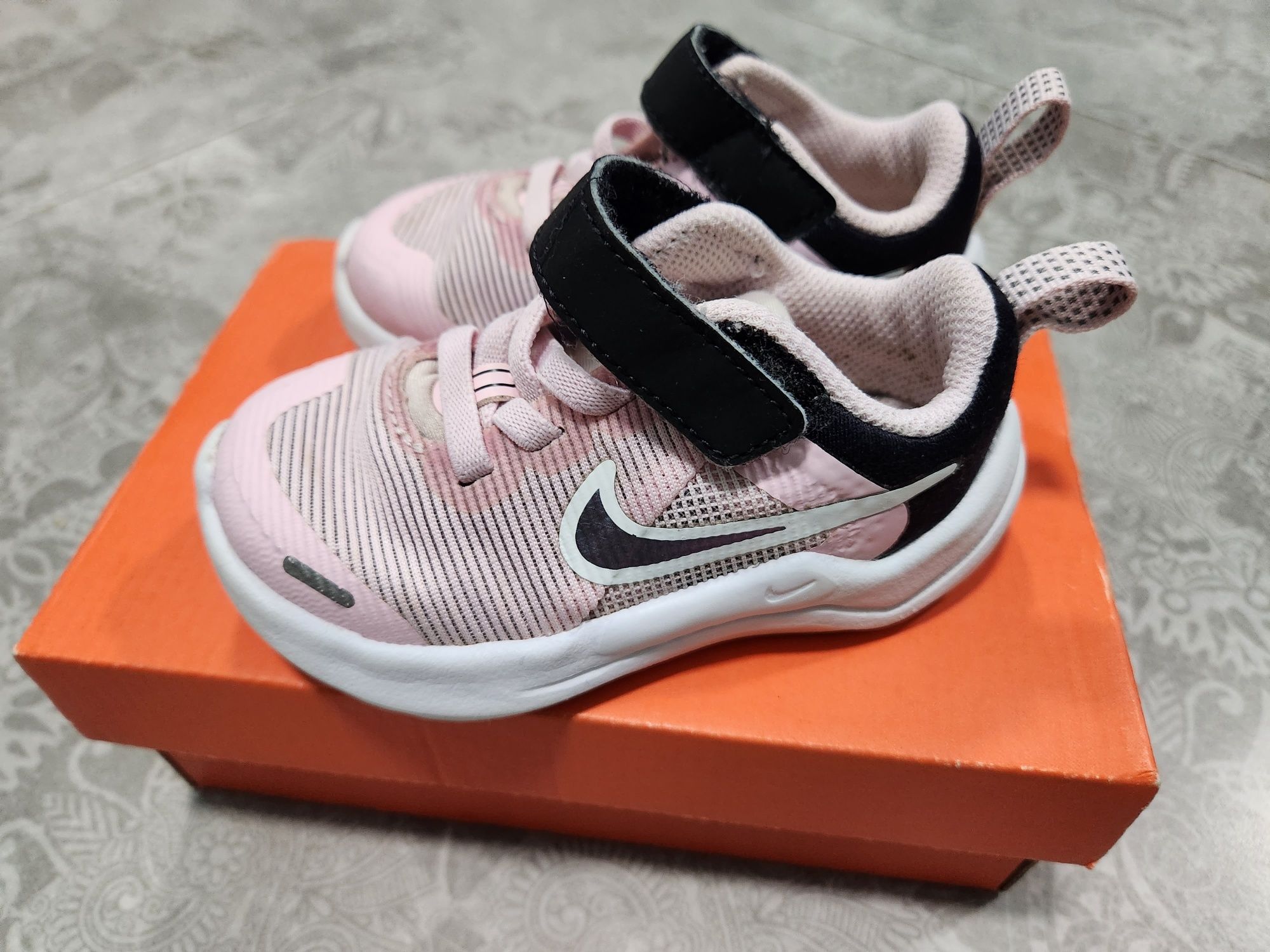 Nike детски маратонки размер 21
