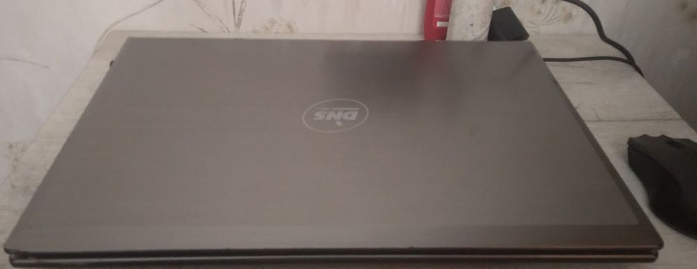 DNS Noutbook noutbuk sotiladi 200$