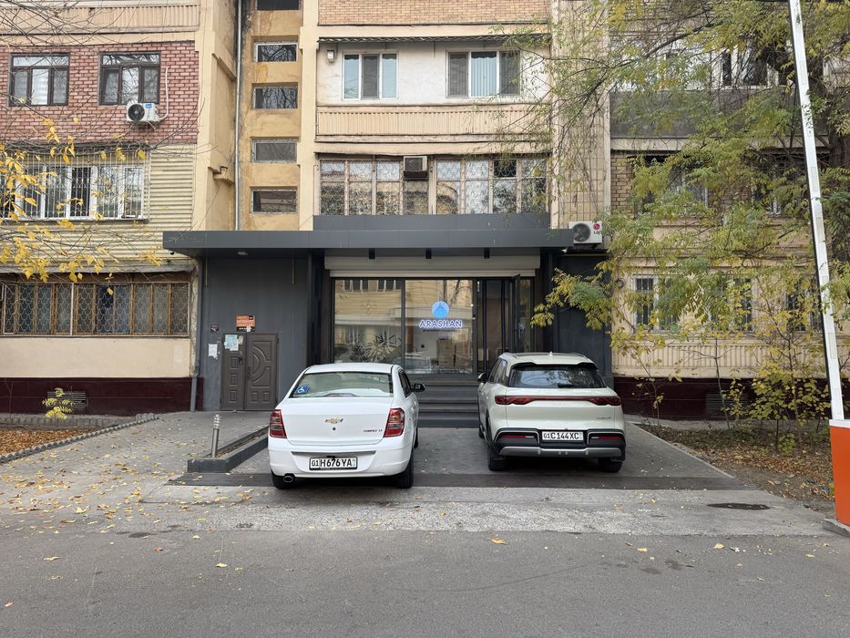 ЦУМ | Бон кафе - Продается нежилое помещение вдоль дороги 164м2