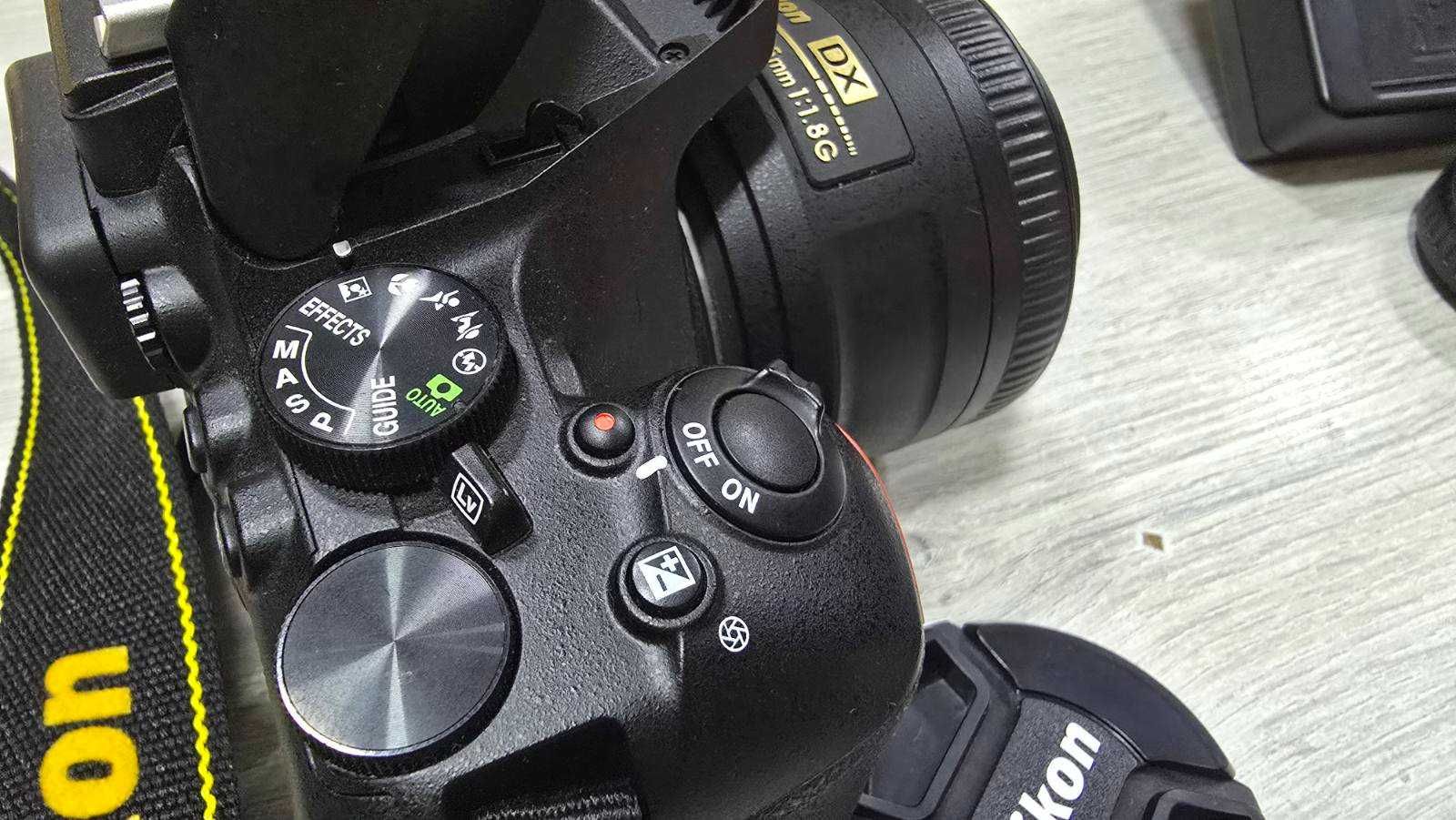Фотоапарат Nikon D3500 + Nikon 18-55 VR , Nikon 35mm 1.8G DX
