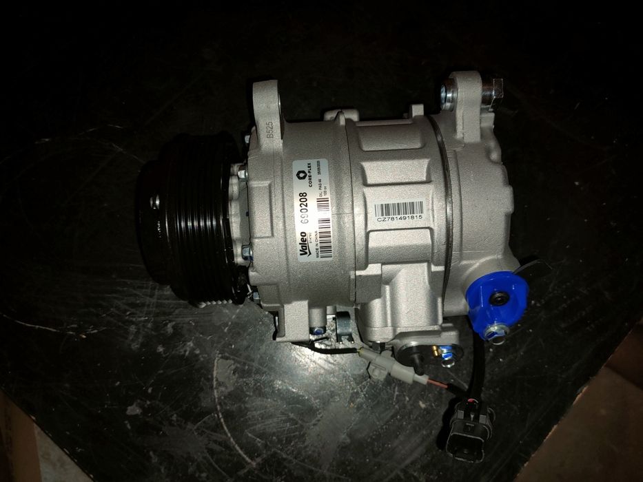 Vând compresor clima BMW F10 F11 F20 F30 F31 F15 F16 F01 F02 F03 F04
