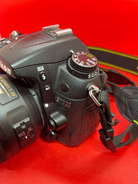 Aparat foto DSLR Nikon D7000, 16.2MP + Obiectiv DX 35mm 1:1 8G -A-