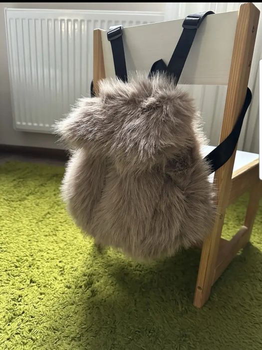 Раница от еко кожа.