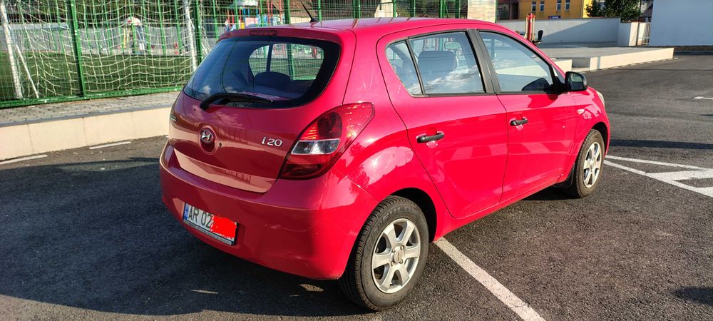 Hyundai i20 1,2 benzină, an 2009