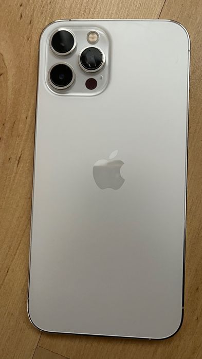 iPhone 12 Pro Max 256 - funcțional - ecran fisurat + camera UW defectă