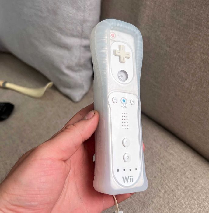 Controller Wii RVL-003 alb cu husa silicon stare foarte buna