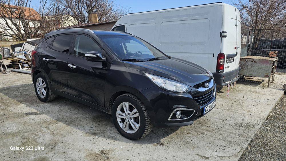 Vând Hyundai ix35