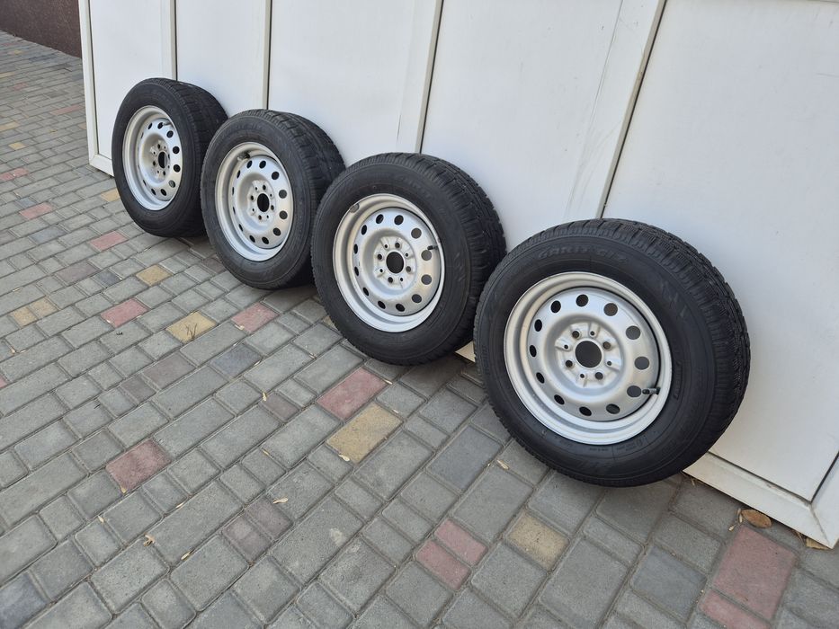 Продам диски с резиной на Ваз