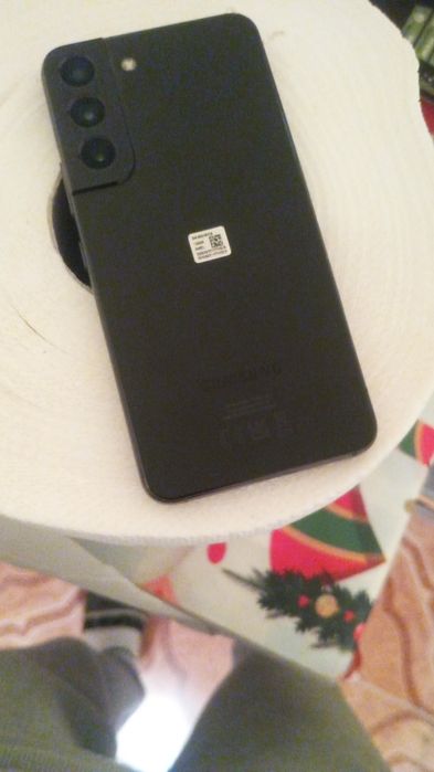 S 22 se vinde stare că nou preț 1200