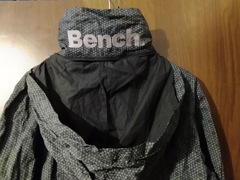 Bench geaca dama mărimea L