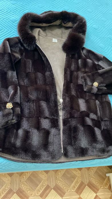 Продам шубу новая