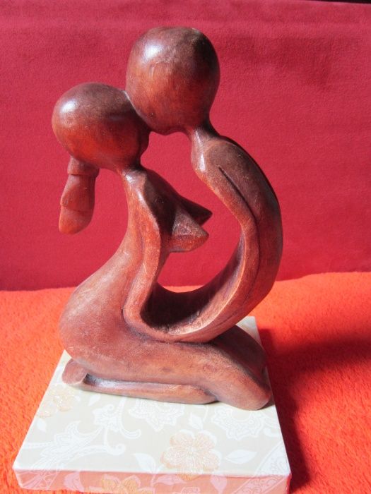 sculptura lemn,vintage, abstracta,de colectie-The Kiss-un cadou inedit