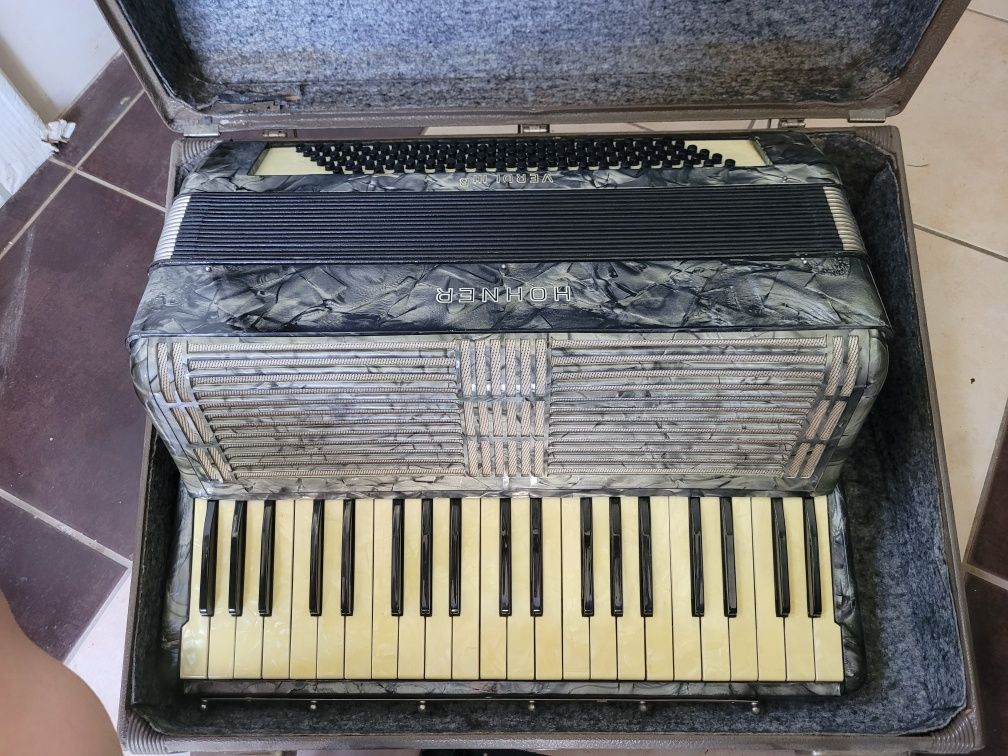 Acordeon Hohner 120 basi