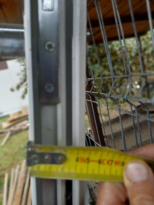 Vând ușă profil de aluminiu