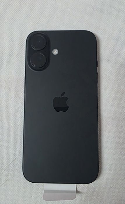 Apple iPhone 16, 128GB, 5G, Black