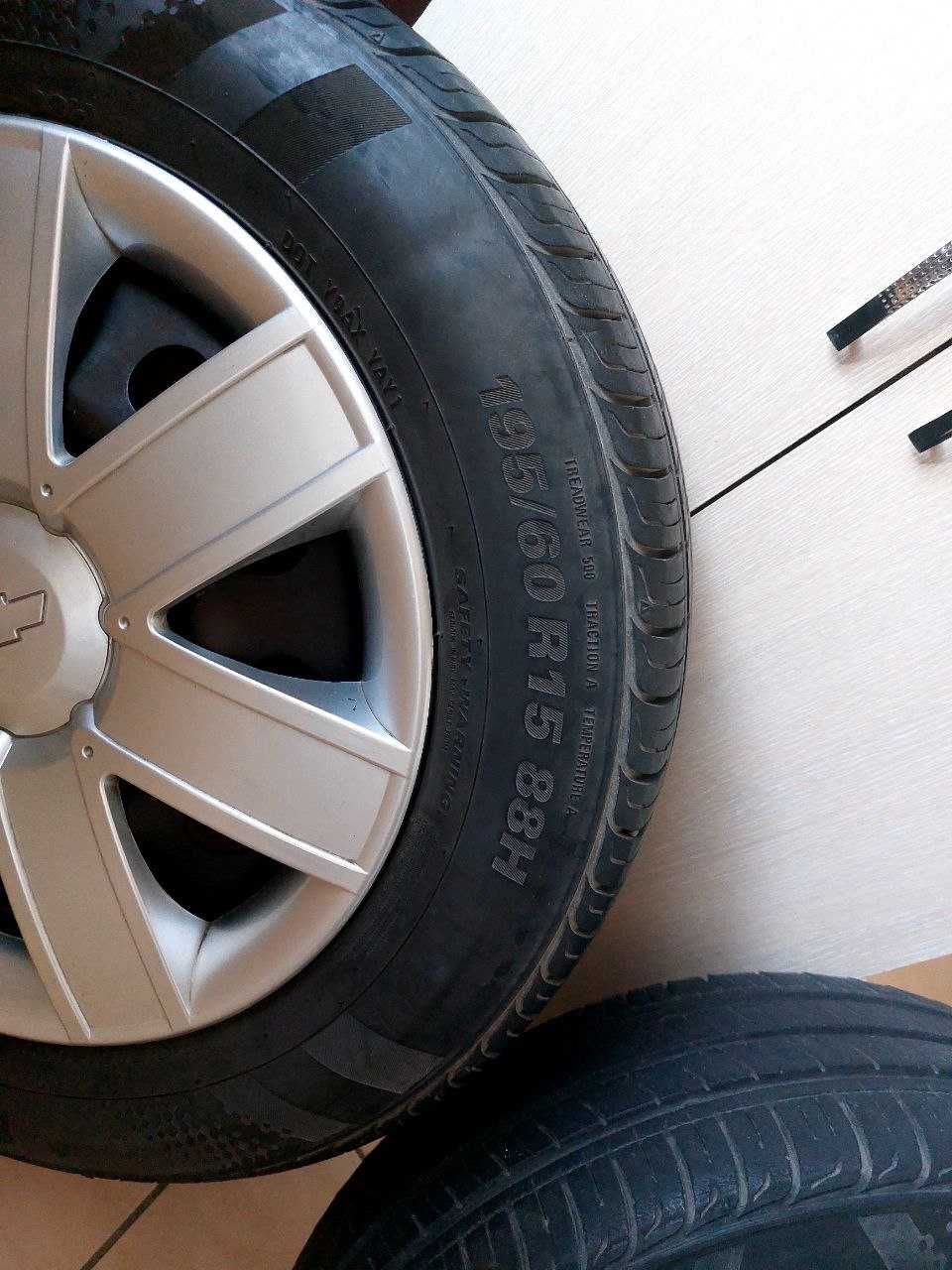 Шина с дисками KUMHO R15 195\60 4 колеса Лачетти