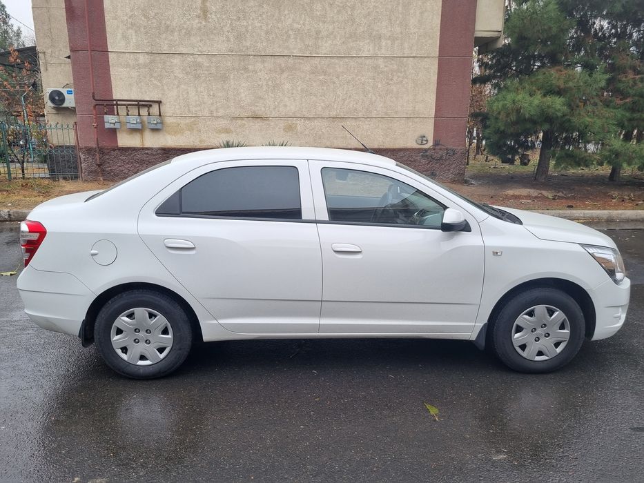 Продам свой Кобальт автомат