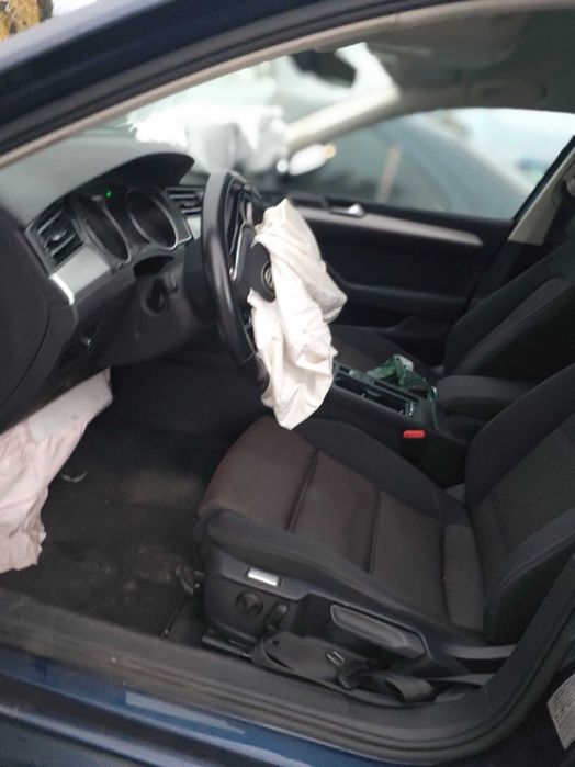 На части Passat B8 2.0TDI автомат Комби Пасат 8 85 000