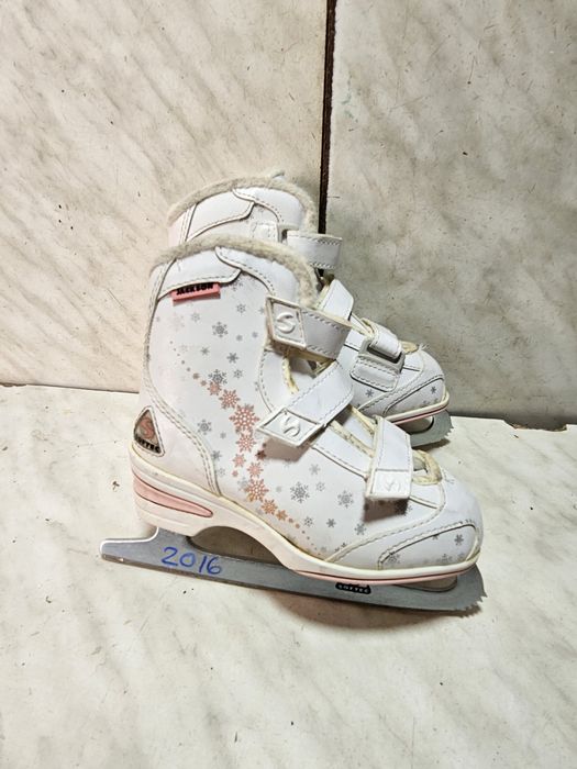 Patine 2016 gheata patinaj artistic Jackson marime eu  29-30 (19 cm)