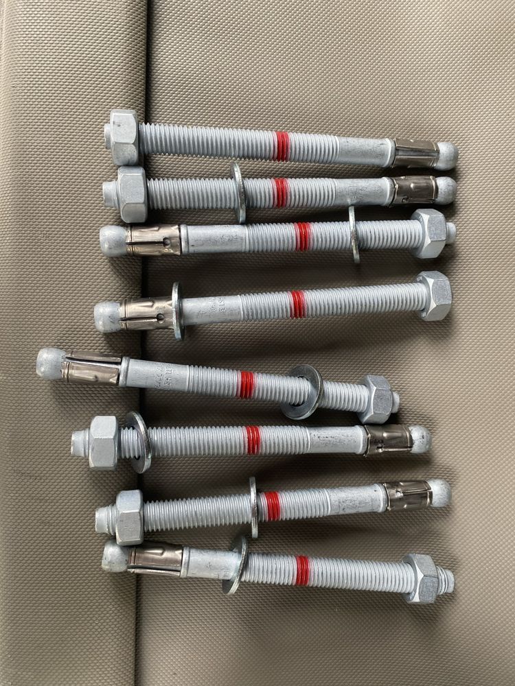 Клинов дюнел HILTI HST3  M12x145. 70/50