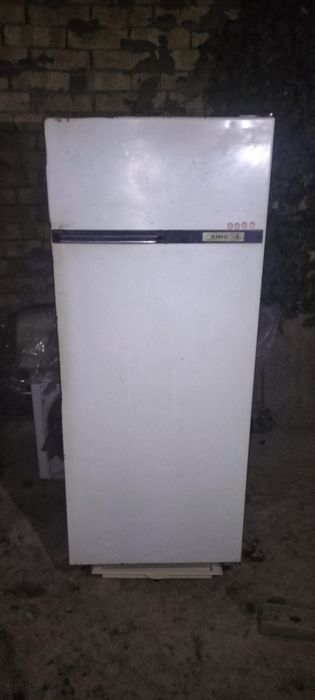 Продаётся холодильник Сино рабочий состояние