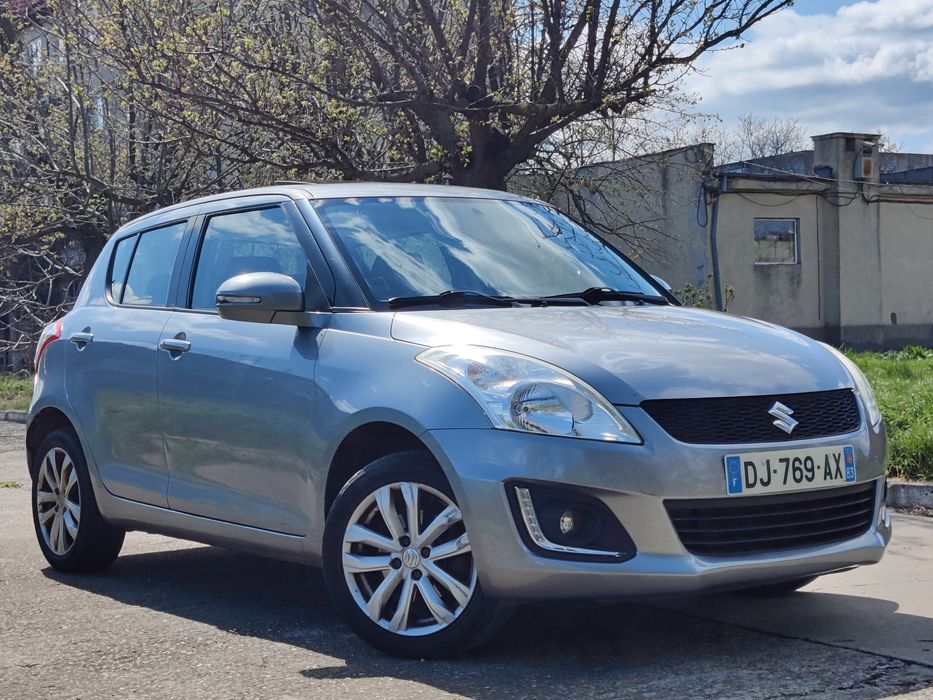 Suzuki Swift-1.2 VVT-I,Trapă-incalzire scaune-Climă-keylees-Carte RO