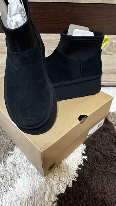 Чисто нови апрески UGG