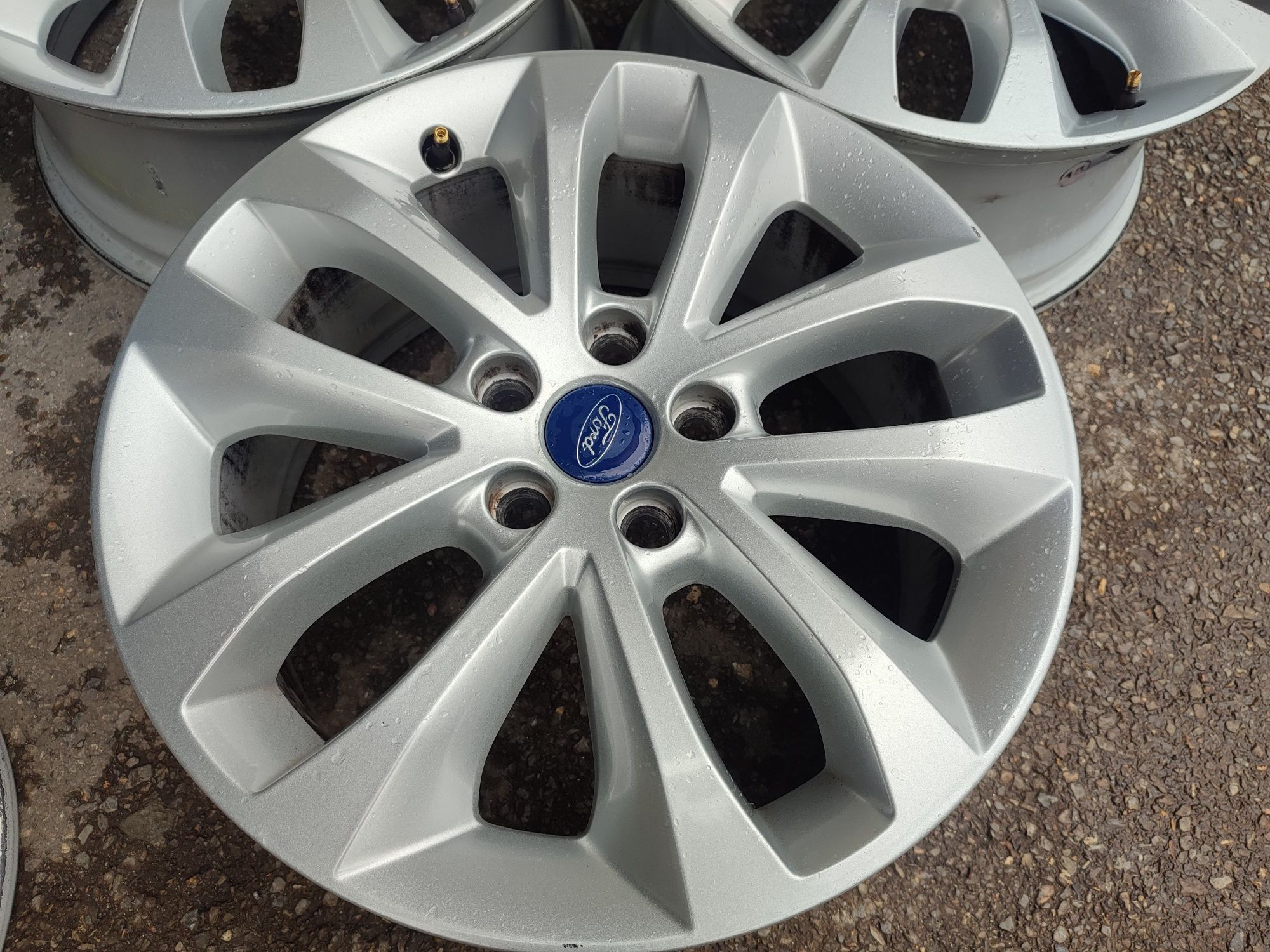 17" оригинални алуминиеви джанти за Ford Kuga...