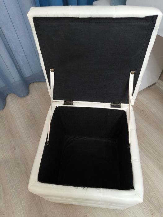 Пейка-ракла и две табуретки с място за съхранение 
Размери:	Дължина 80