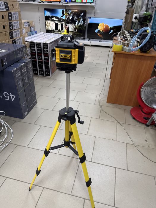 По супер цене 4D лазерный уровень 16линии зеленого цвета с триногой