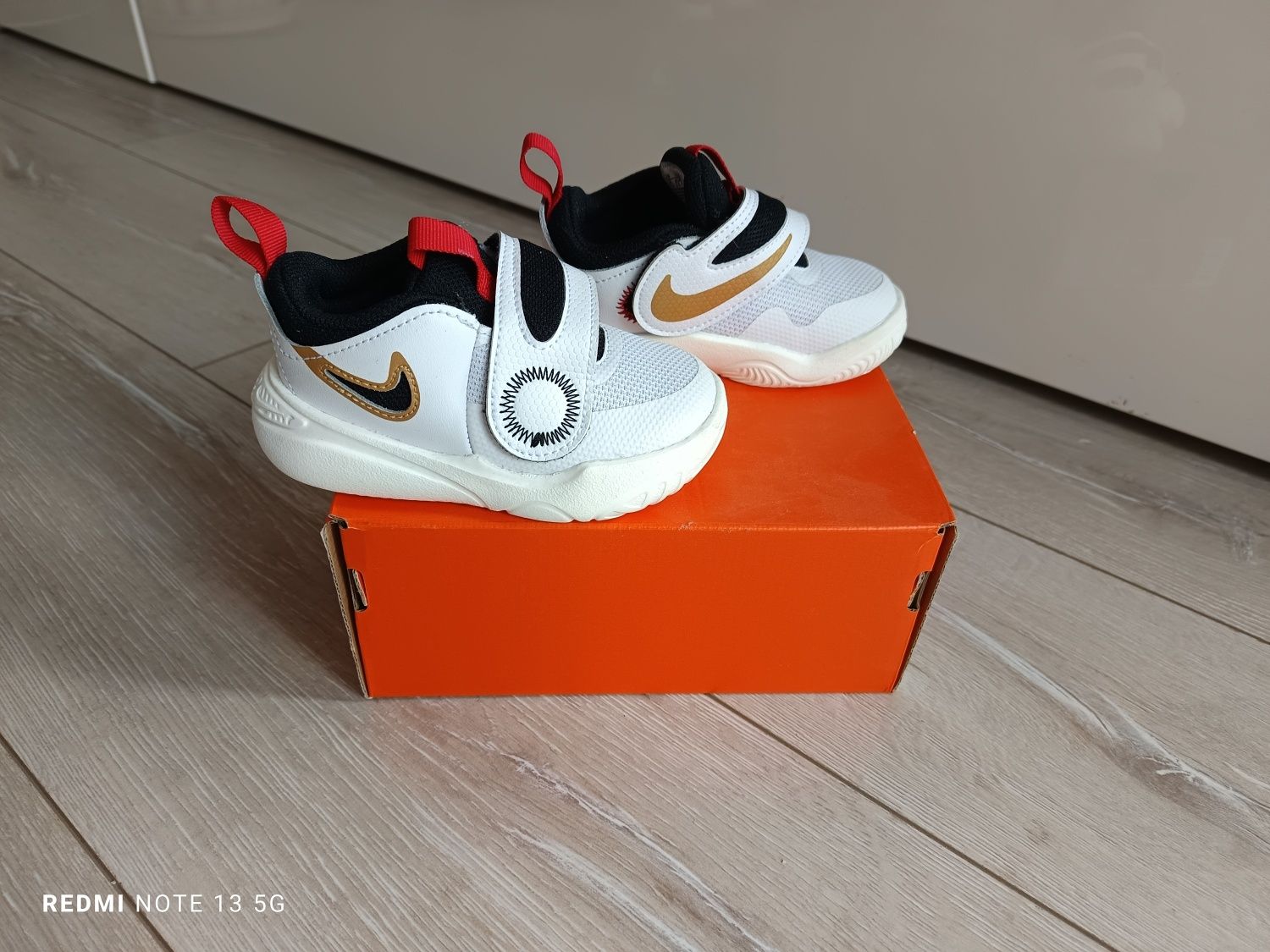 Маратонки Nike 23.5