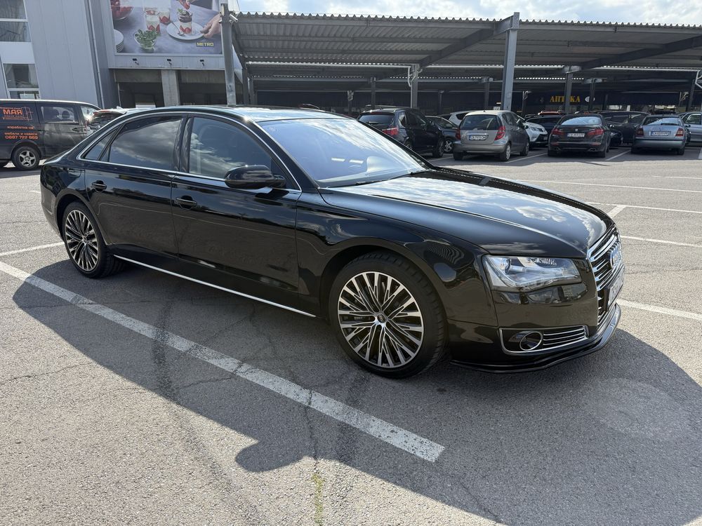 Audi A8L 4.2 FSI