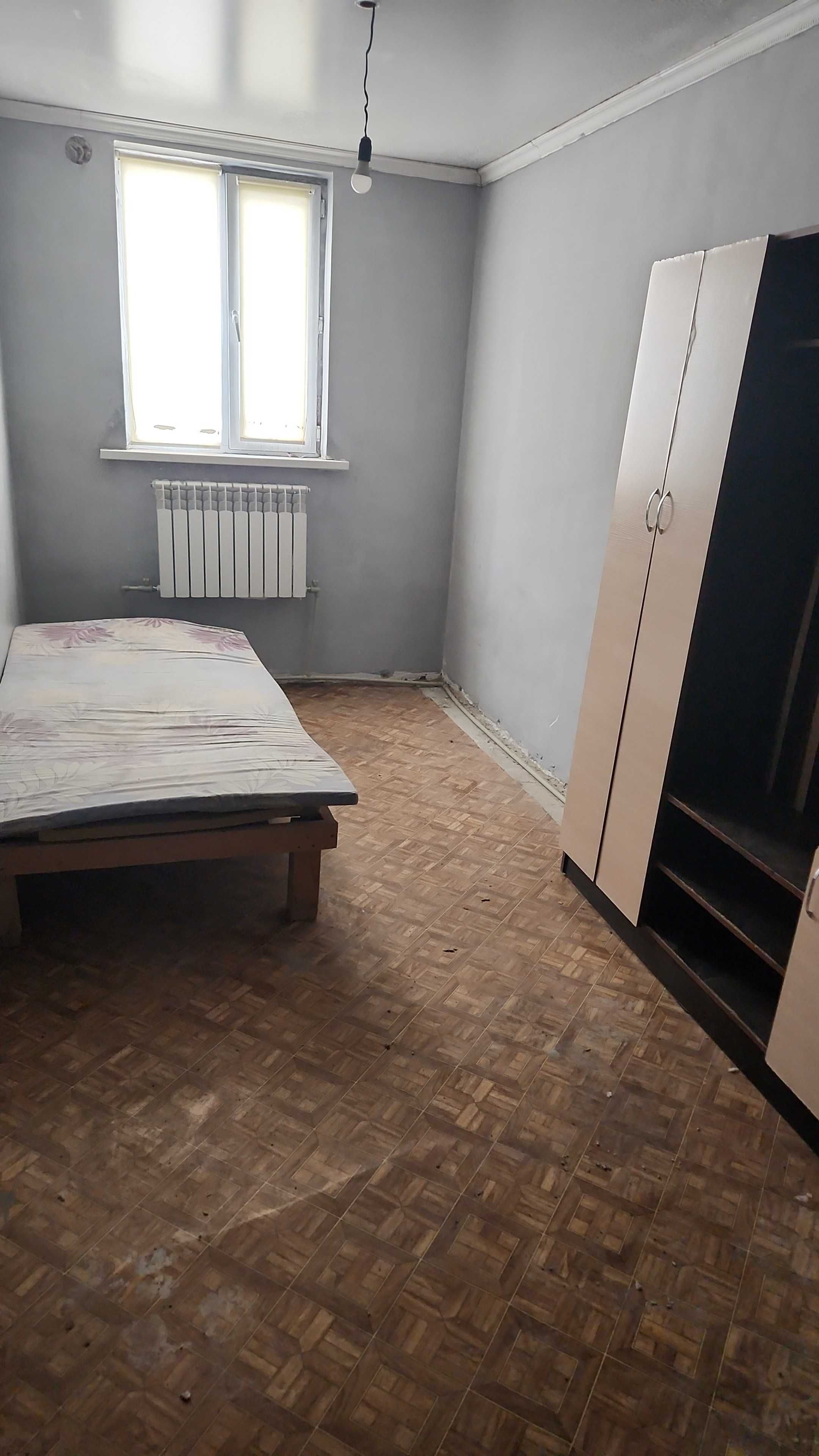 Сдам комнаты и времянки в общежитии.