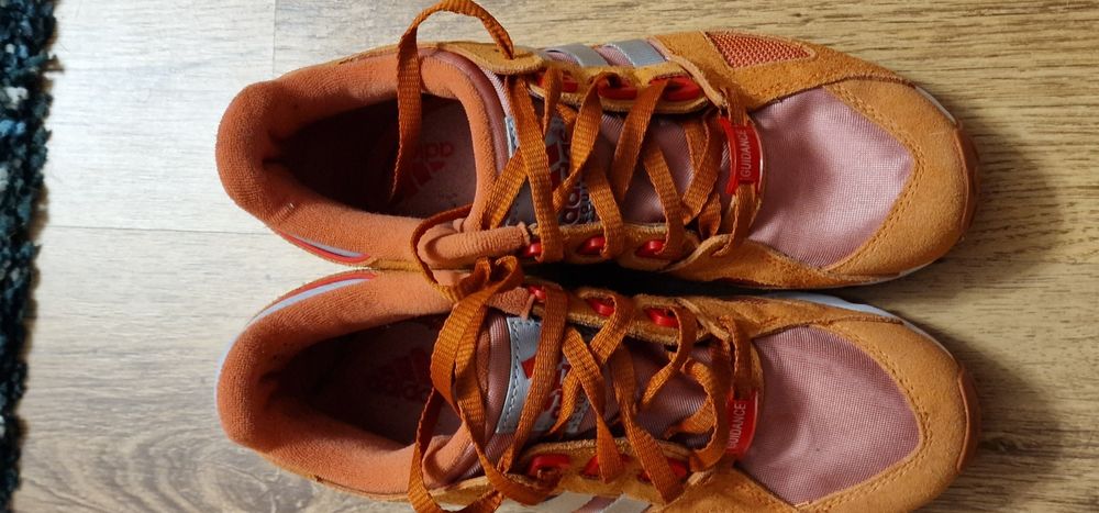 Pantofi Adidas piele intoarsa