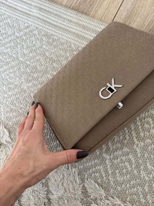 Дамска чанта calvin klein