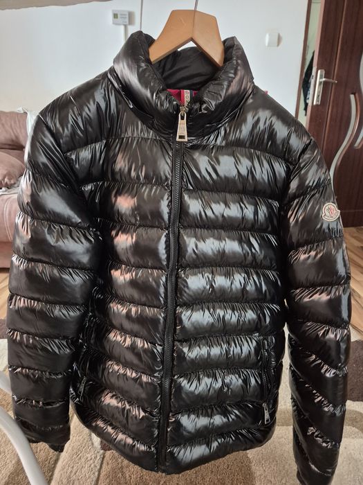 Geaca MONCLER negru lucios nr3 M