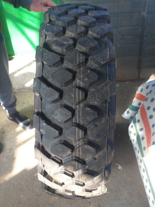 Cauciuc continental nou 12.5 R 20 MPT 80 ,147J 22 PR