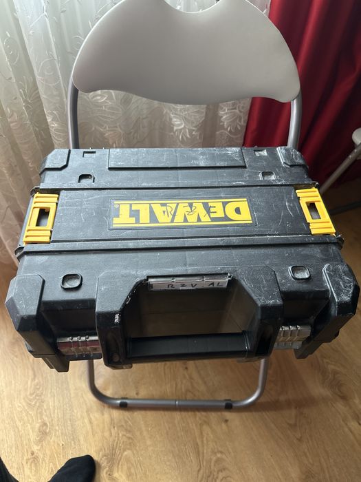 Laser DeWalt DCE089D1G-QW