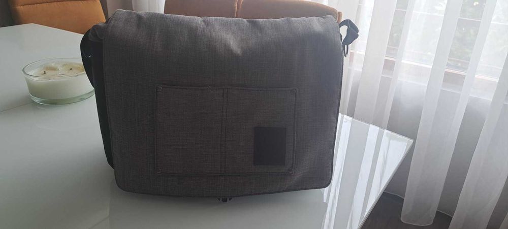 Бебешка количка със зимен и летен кош.